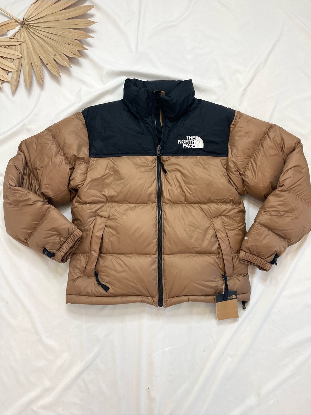 The North Face 96 Retro Nuptse Latte Brown Tan Black Down 700 Fill Puffer Coat